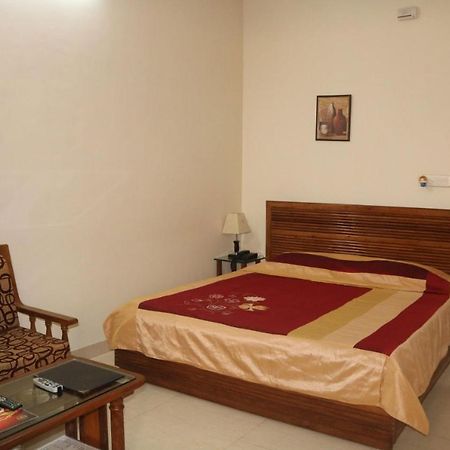 Hotel Shakti Palace Chūru Buitenkant foto
