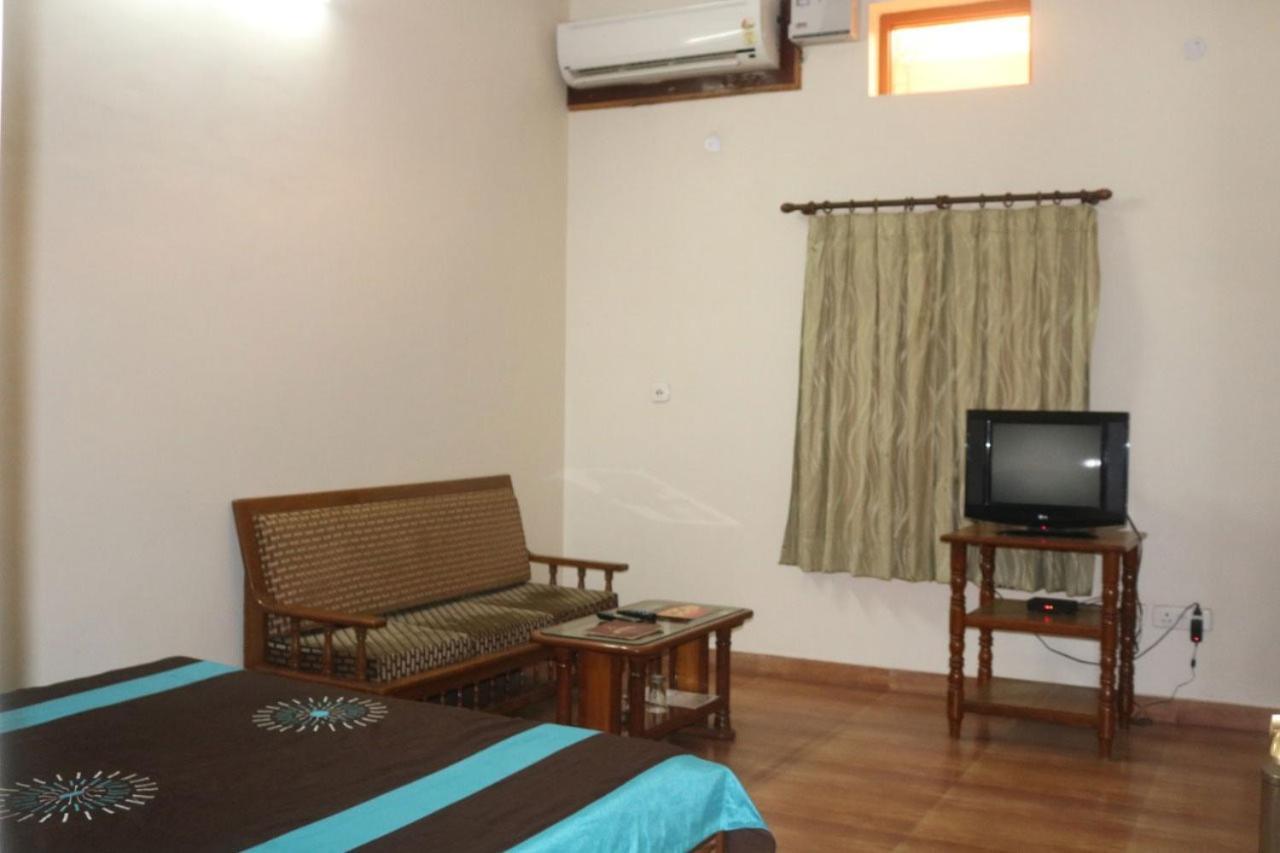 Hotel Shakti Palace Chūru Buitenkant foto